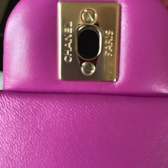 NEW Chanel Magenta Mini Square Classic Lamb GHW - Picture 9 of 10